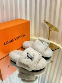 Picture of Louis Vuitton Slippers _SKULVsz35-40mnq1106529